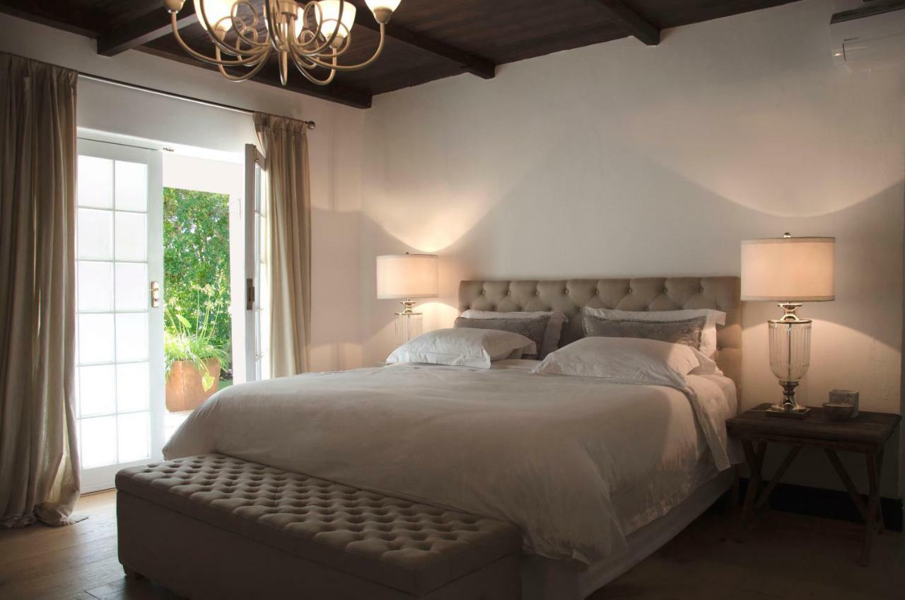 La Paris Estate Hotel Franschhoek Bagian luar foto