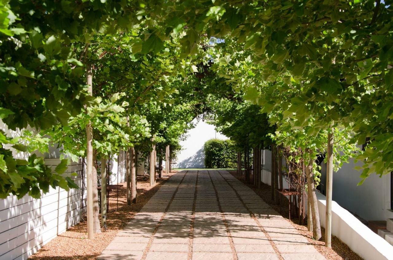 La Paris Estate Hotel Franschhoek Bagian luar foto