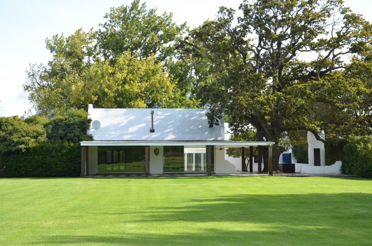 La Paris Estate Hotel Franschhoek Bagian luar foto