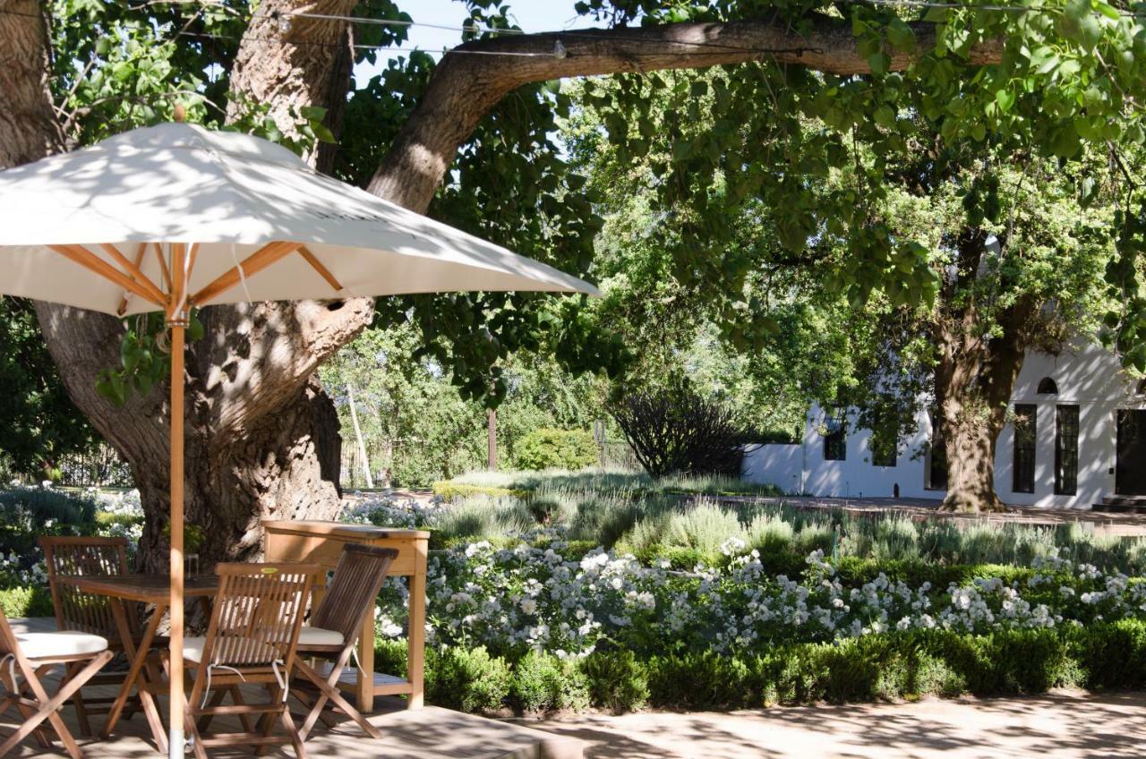 La Paris Estate Hotel Franschhoek Bagian luar foto
